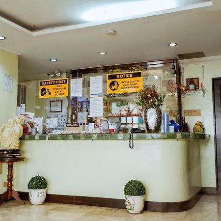 Hotel Juliano Манила Екстериор снимка