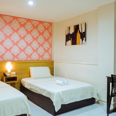 Hotel Juliano Манила Екстериор снимка