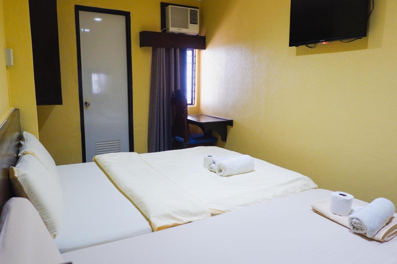 Hotel Juliano Манила Екстериор снимка